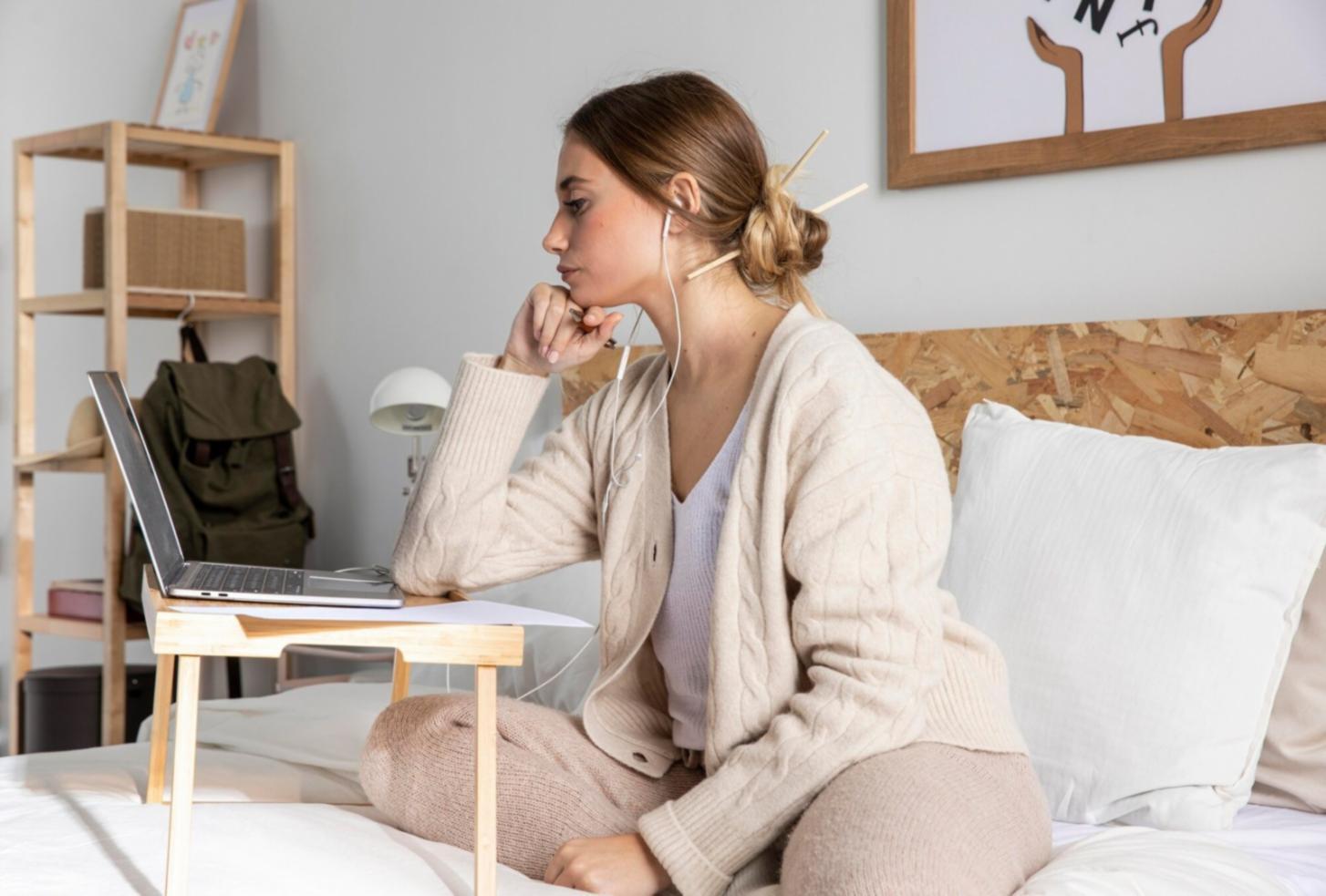 Modernes Büro mit Arbeitsplätzen für Game Development Kurse